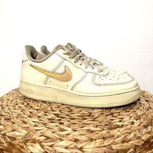 Nike Air Force 1 low tan beige jelly puff
